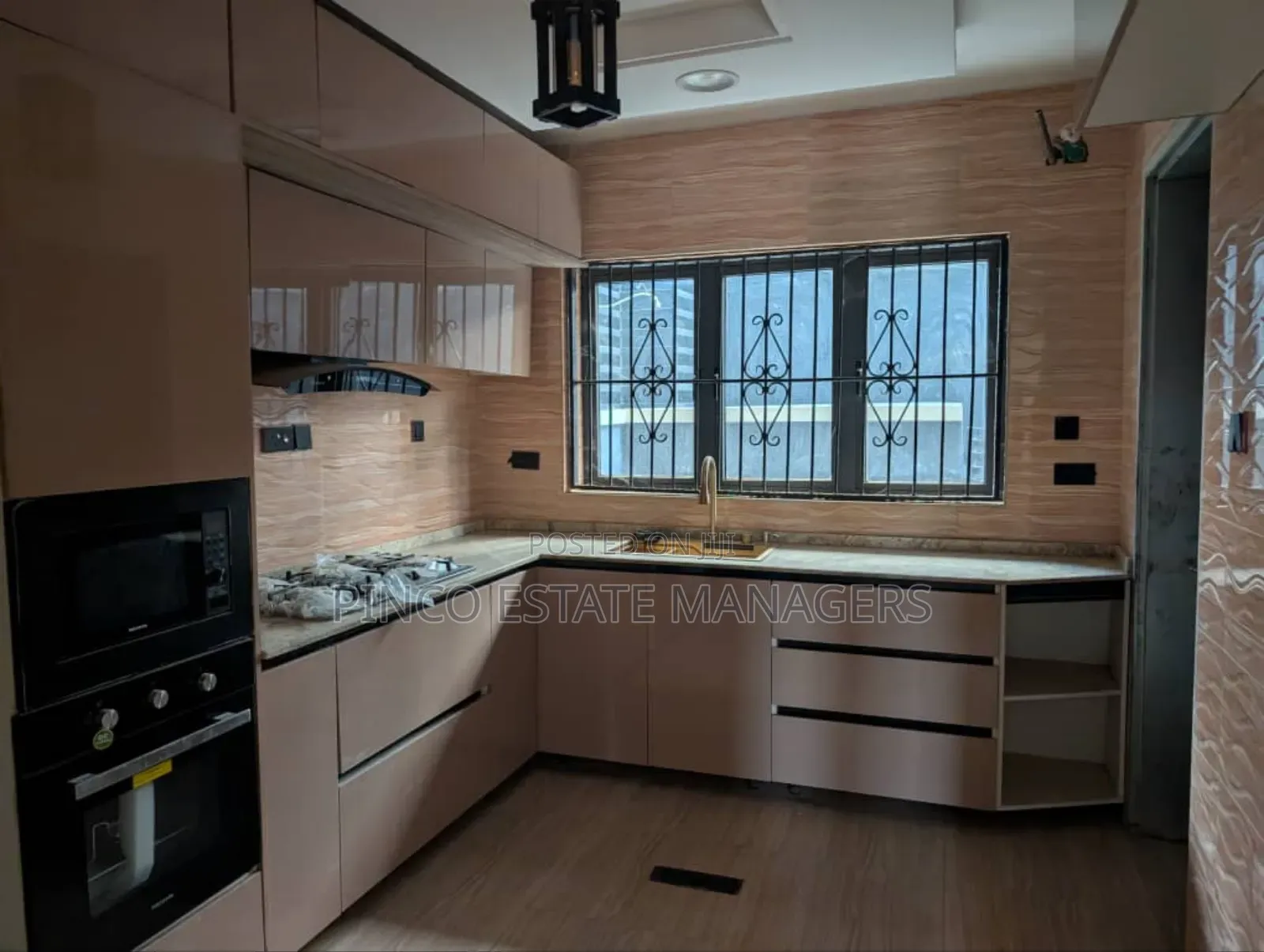 4bdrm Duplex in Jabi for sale in Jabi
