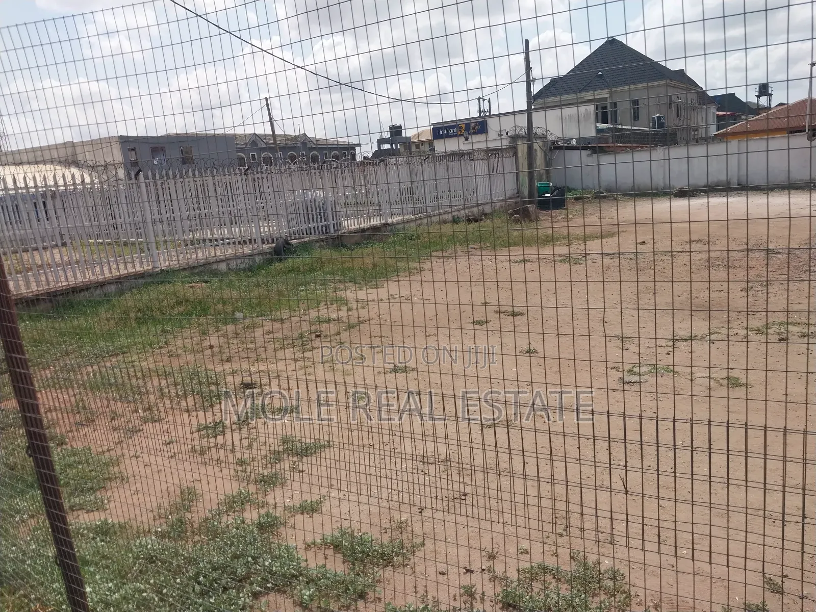 452, 285 SQM Vitory Park Estate Osapa Leki Lagos in Osapa london