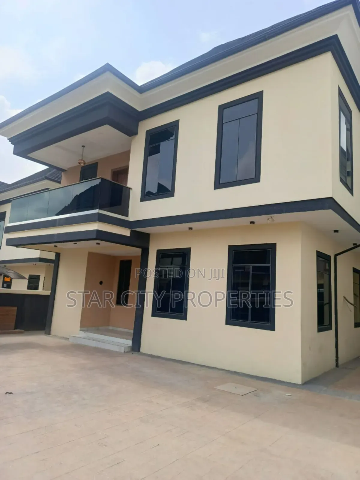 5bdrm Duplex in Omole Phase 1 for sale in Omole Phase 1