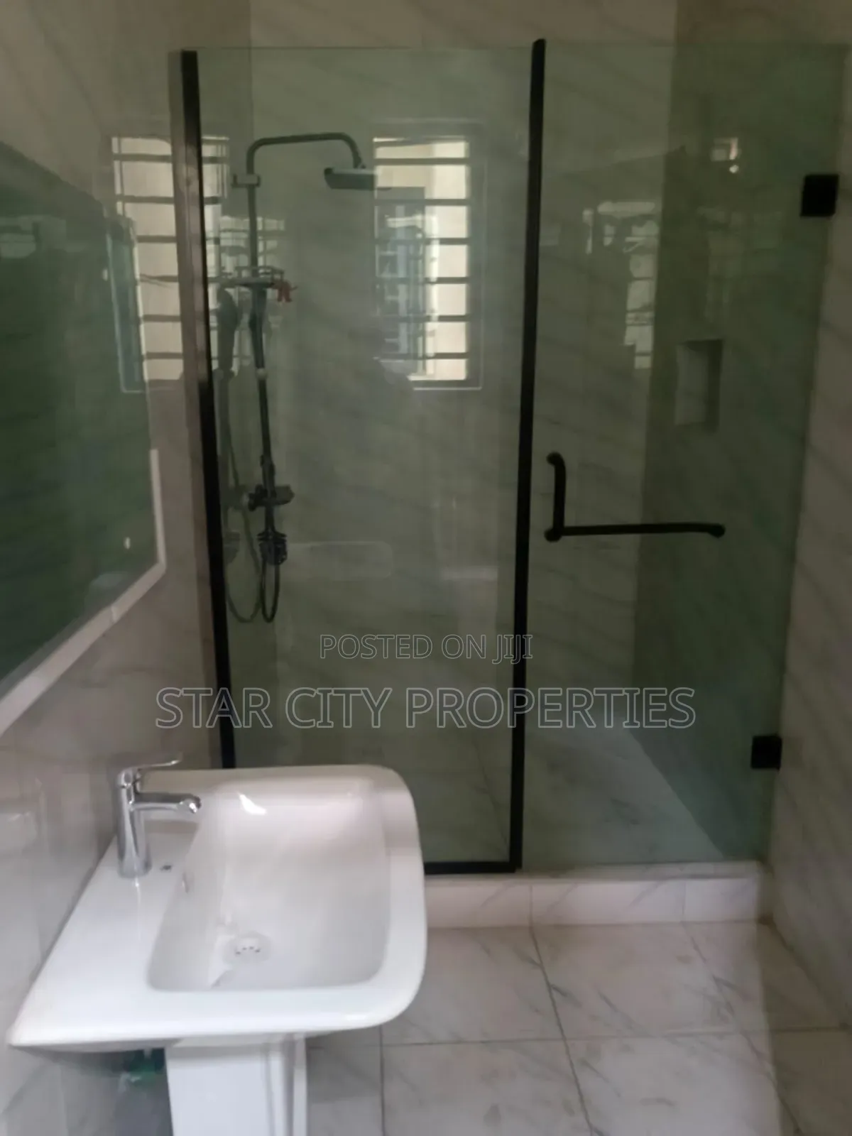 5bdrm Duplex in Omole Phase 1 for sale in Omole Phase 1