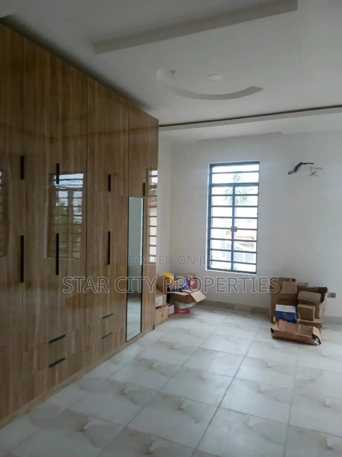 5bdrm Duplex in Omole Phase 1 for sale in Omole Phase 1