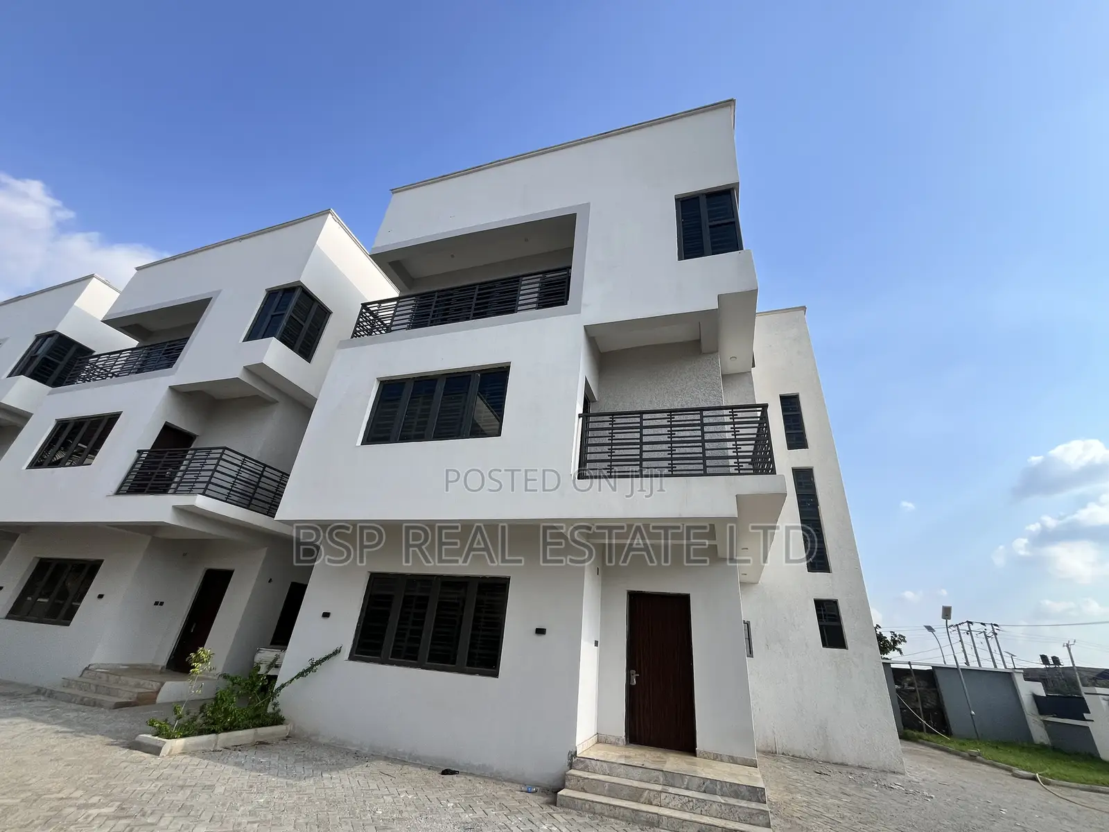 5bdrm Townhouse/Terrace in Life Camp for sale in Life Camp