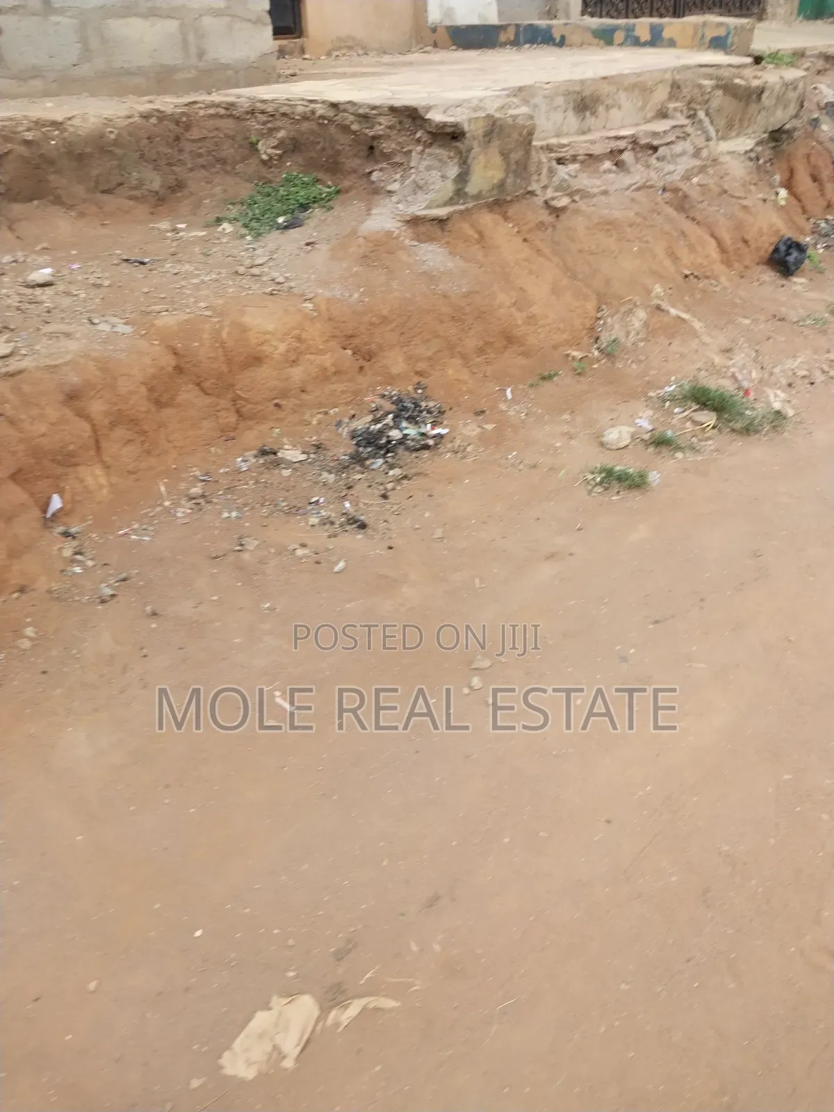 1. 184sqm Plot Ogidi Cresent Off Admiralty Way Leki Phase 1 in Lekki Phase 1