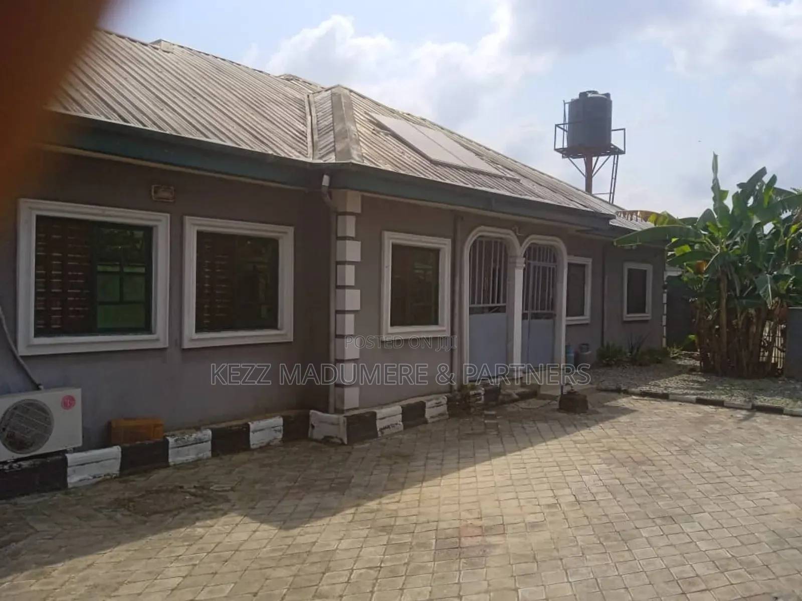 4bdrm Bungalow in Sars Road , Port for sale in Port-Harcourt