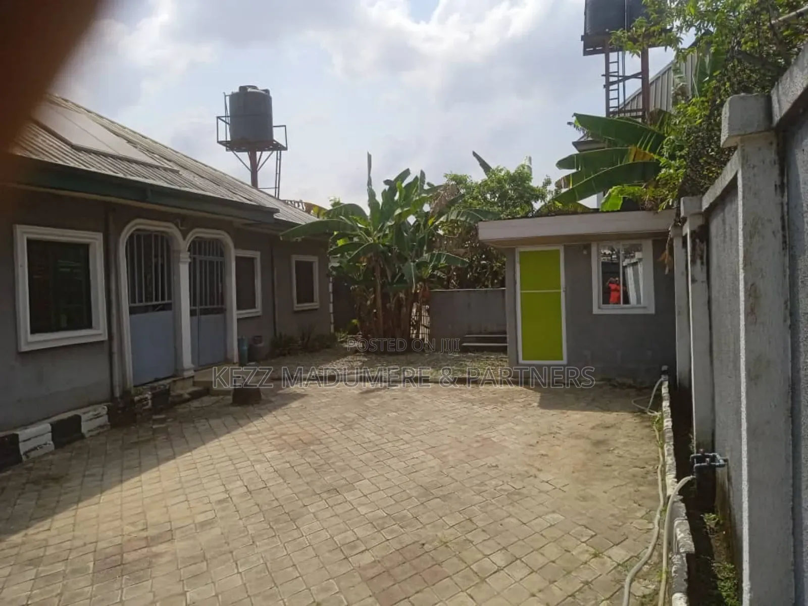 4bdrm Bungalow in Sars Road , Port for sale in Port-Harcourt