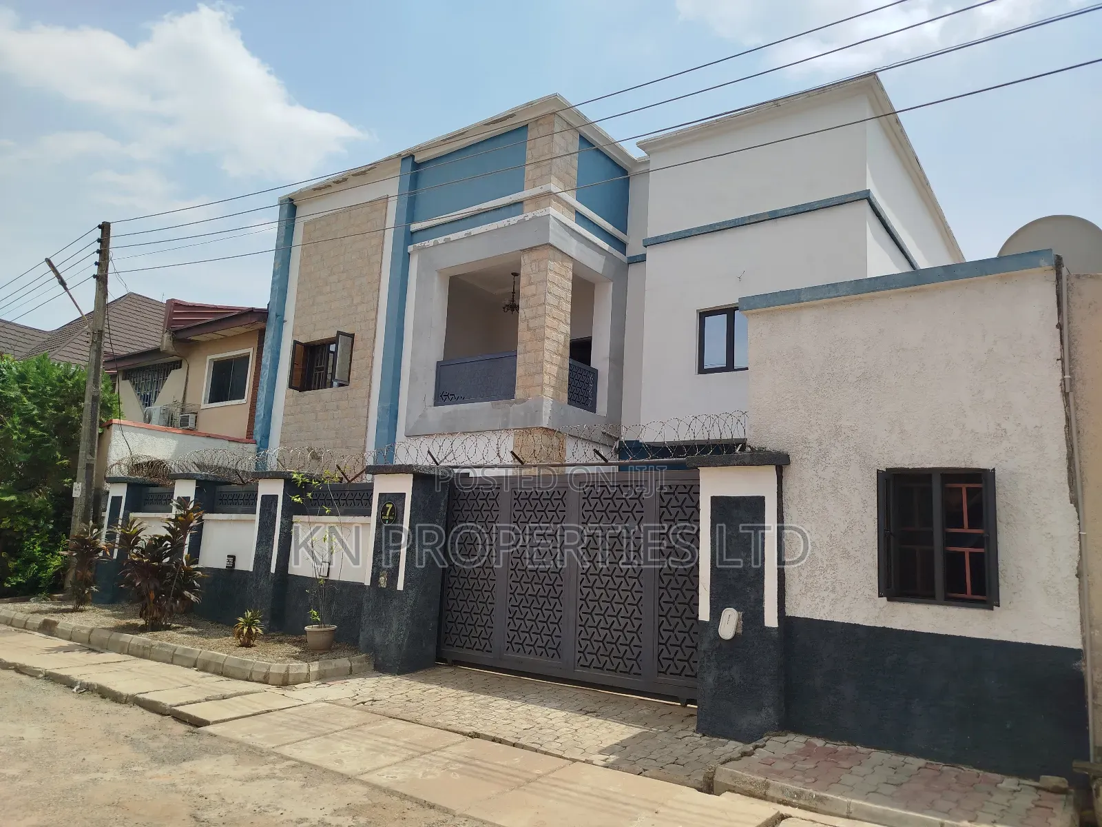 Furnished 4bdrm Duplex in Kado Estate for sale in Kado