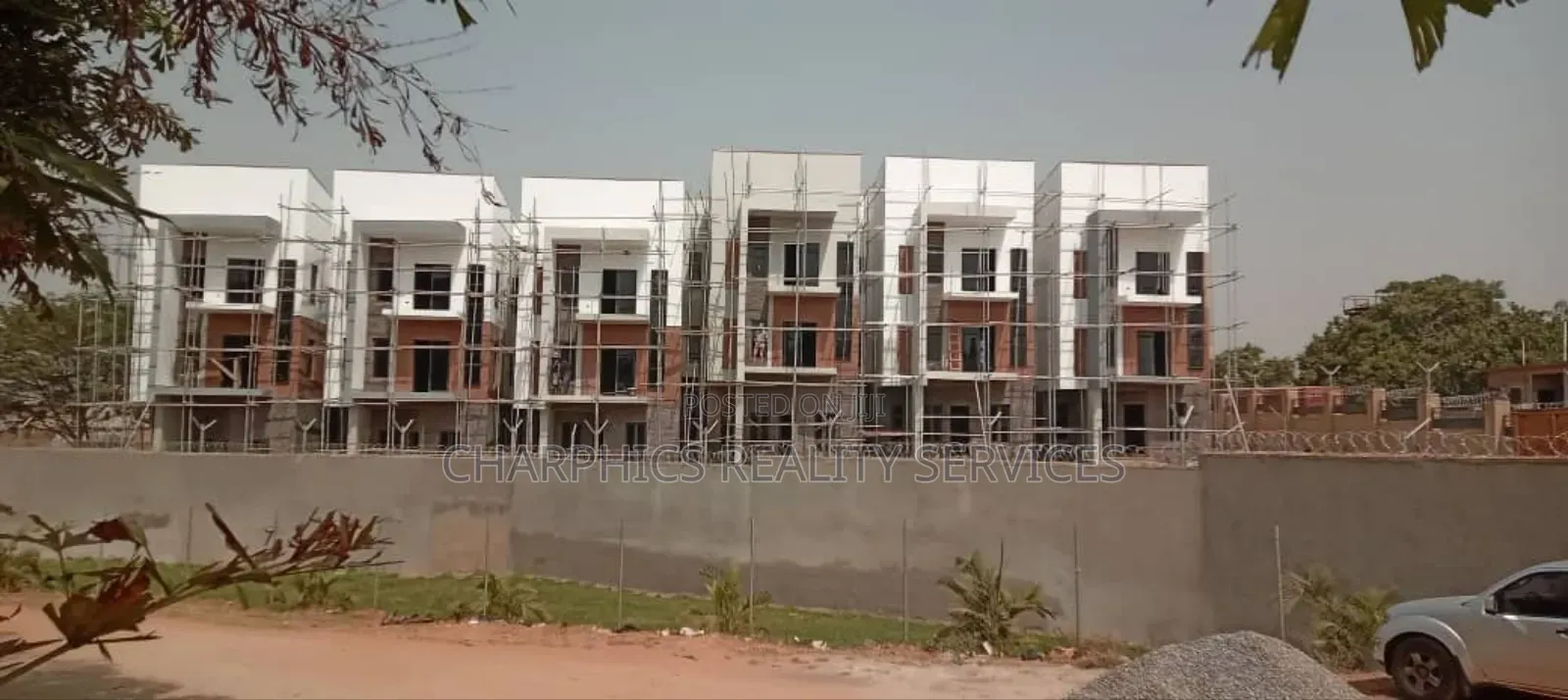 4bdrm Duplex in Life Camp for sale in Life Camp