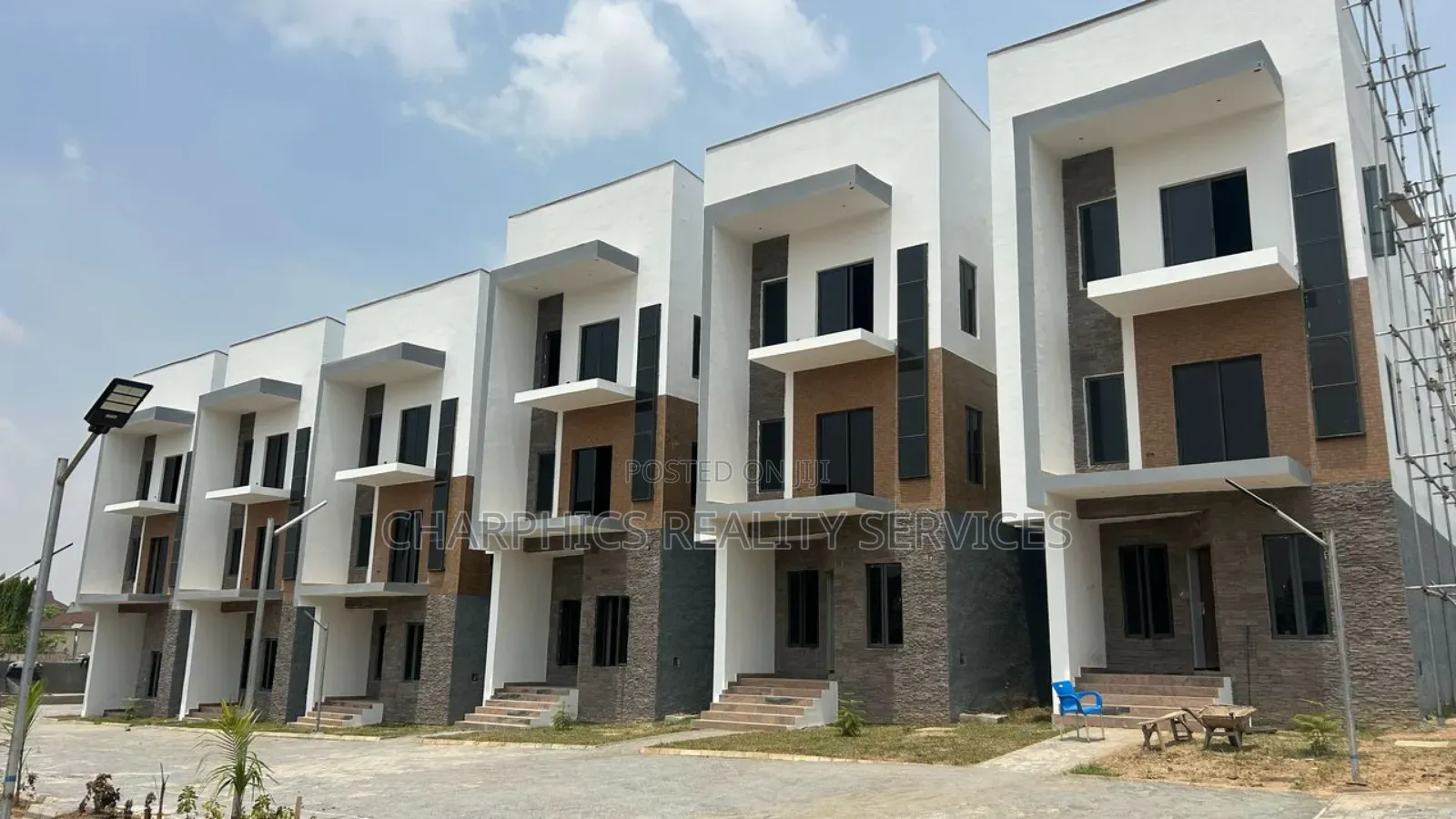 4bdrm Duplex in Life Camp for sale in Life Camp