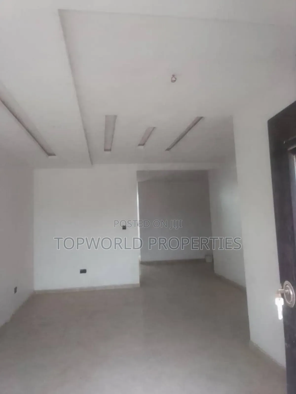3bdrm Block of Flats in Periwinkle Estate for sale in Lekki Phase 1