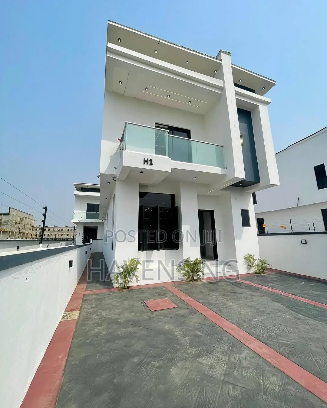 4bdrm Duplex in Lekki Phase 1 for sale in Lekki Phase 1
