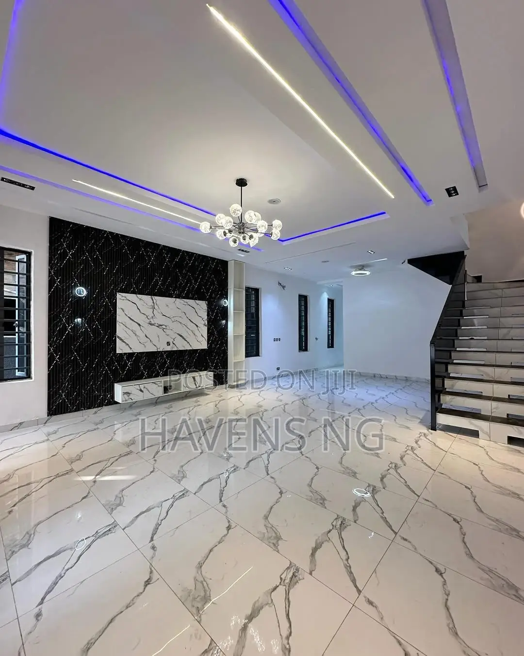 5bdrm Duplex in Lekki Phase 1 for sale in Lekki Phase 1
