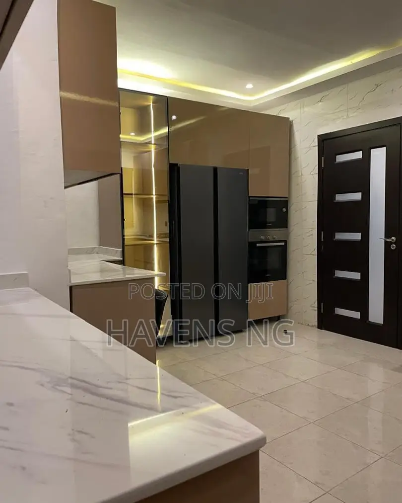 Furnished 3bdrm Duplex in Ikate for sale in Ikate