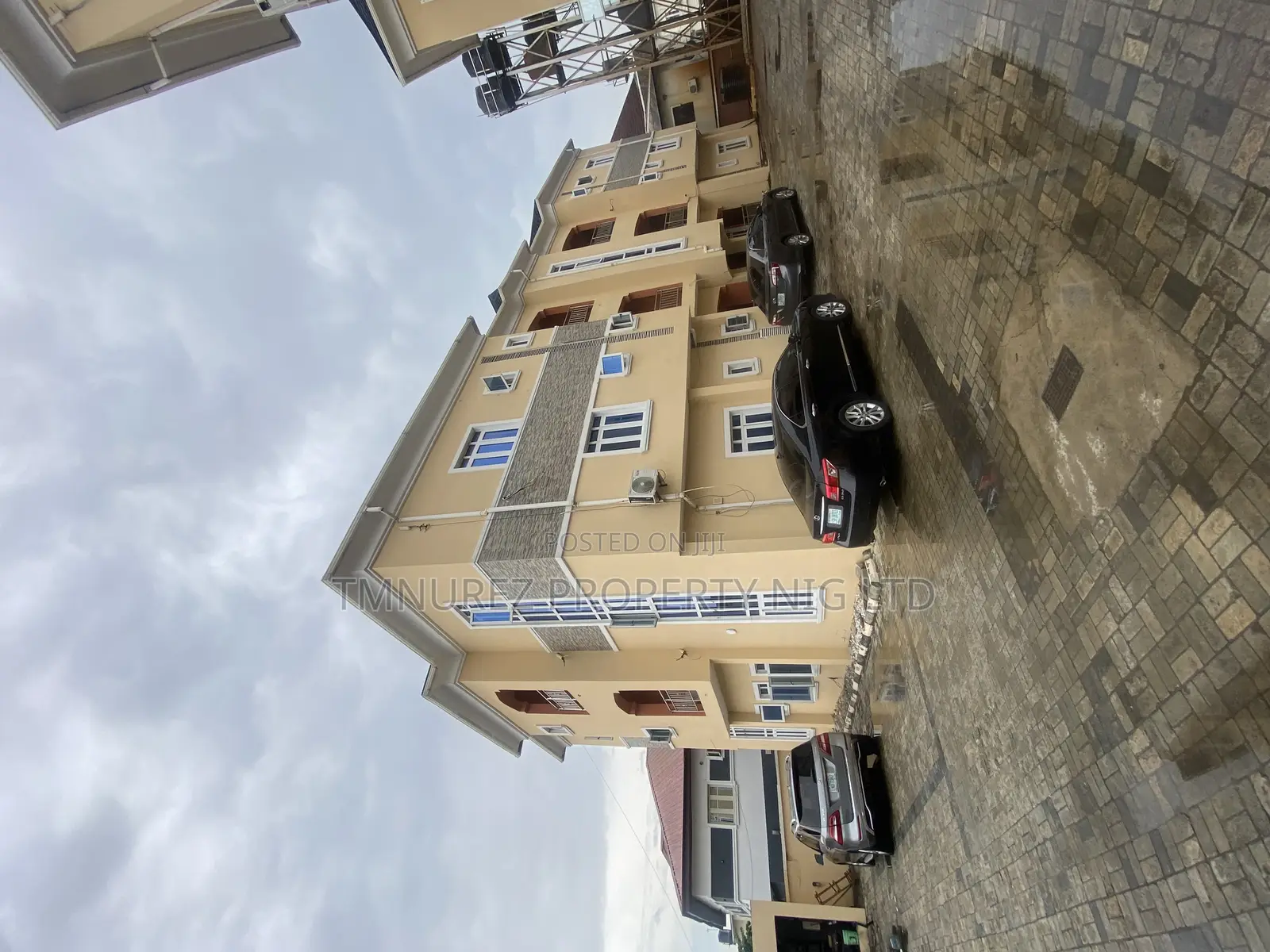 3bdrm Apartment in Chevron, Lekki for rent in Lekki