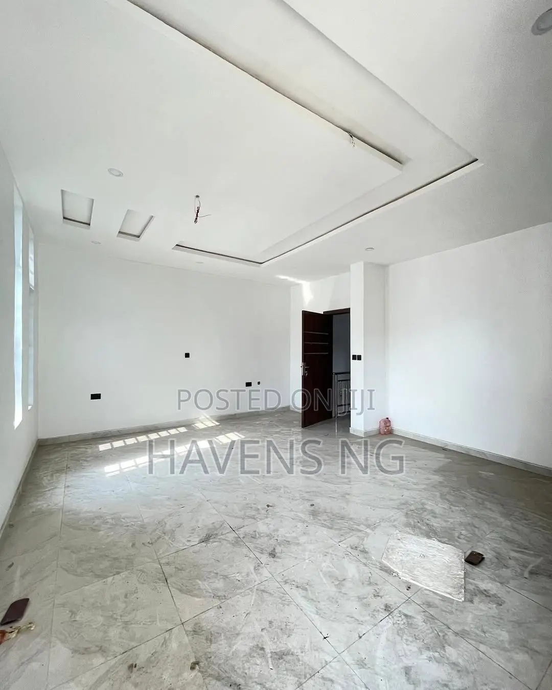 4bdrm Duplex in Osapa london for sale in Osapa london
