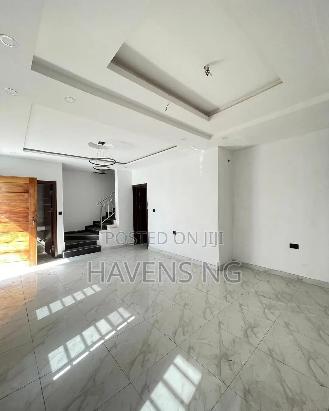 4bdrm Duplex in Osapa london for sale in Osapa london