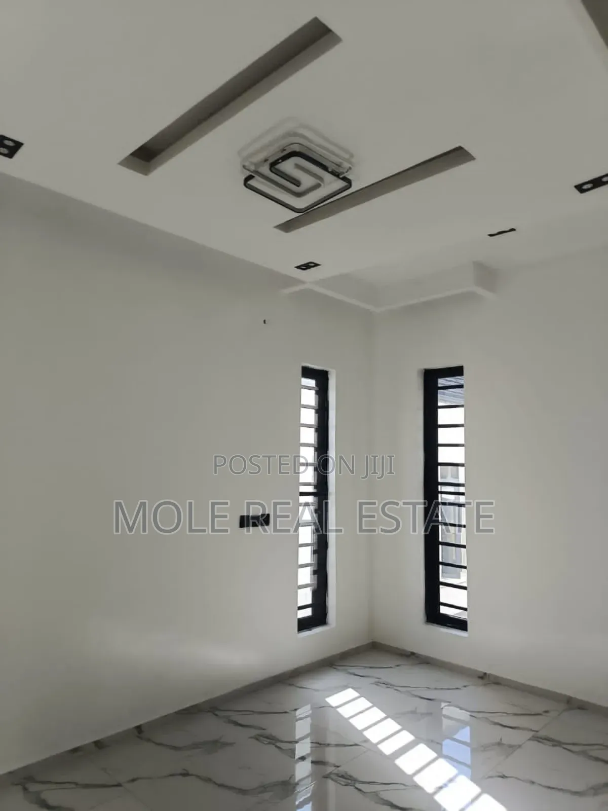 Furnished 3bdrm Duplex in Victoria Island for sale in Victoria Island