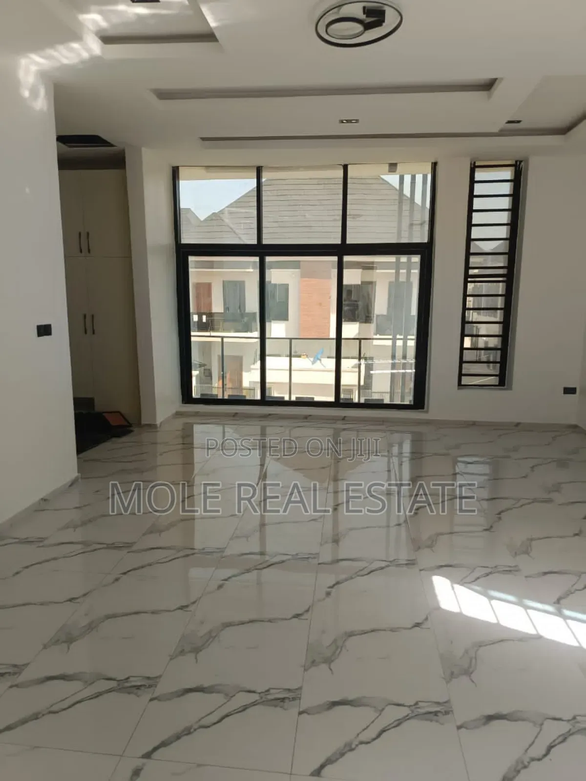 Furnished 3bdrm Duplex in Victoria Island for sale in Victoria Island