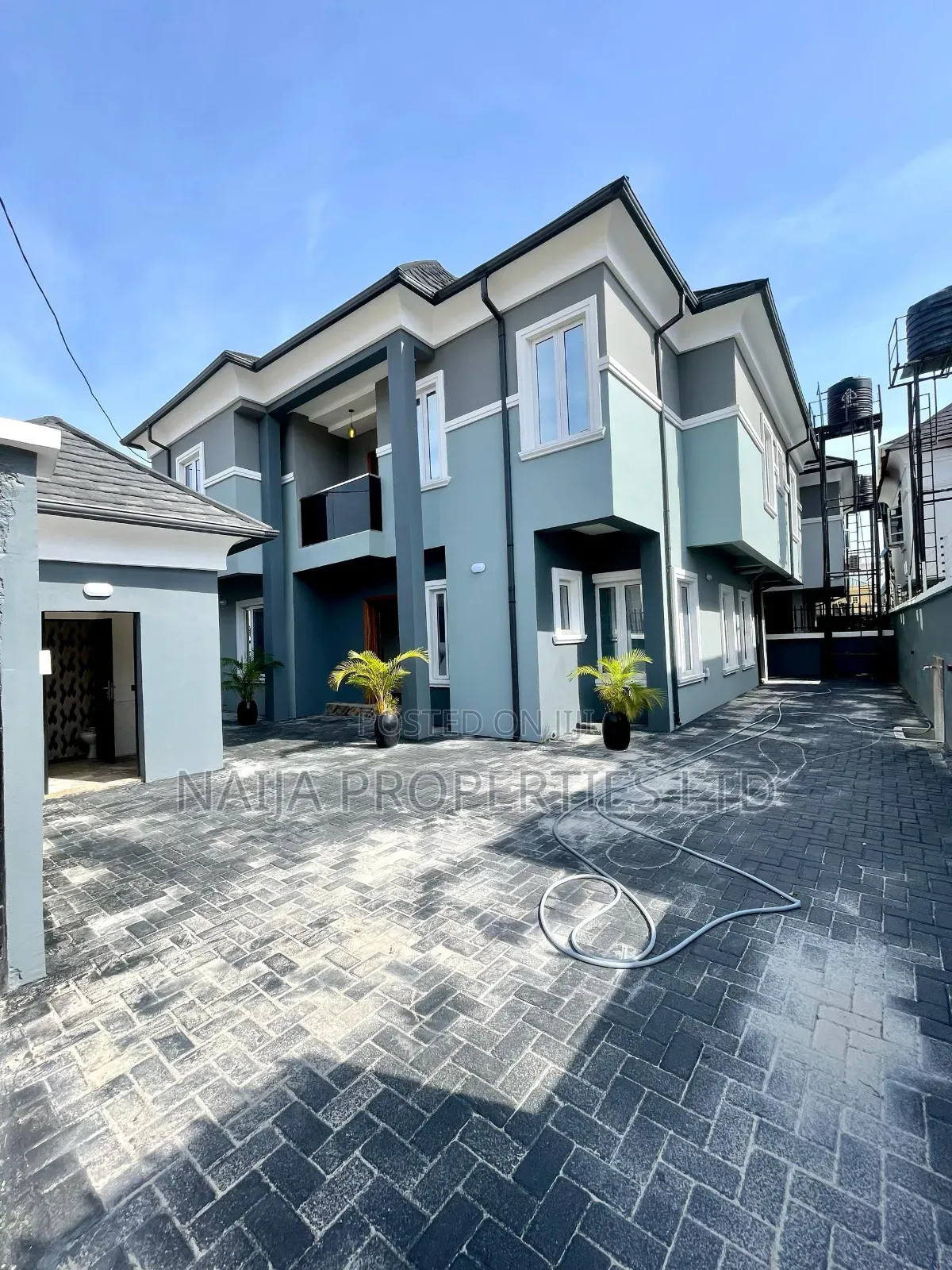 5bdrm Duplex in Ikate, Lekki for sale in Lekki