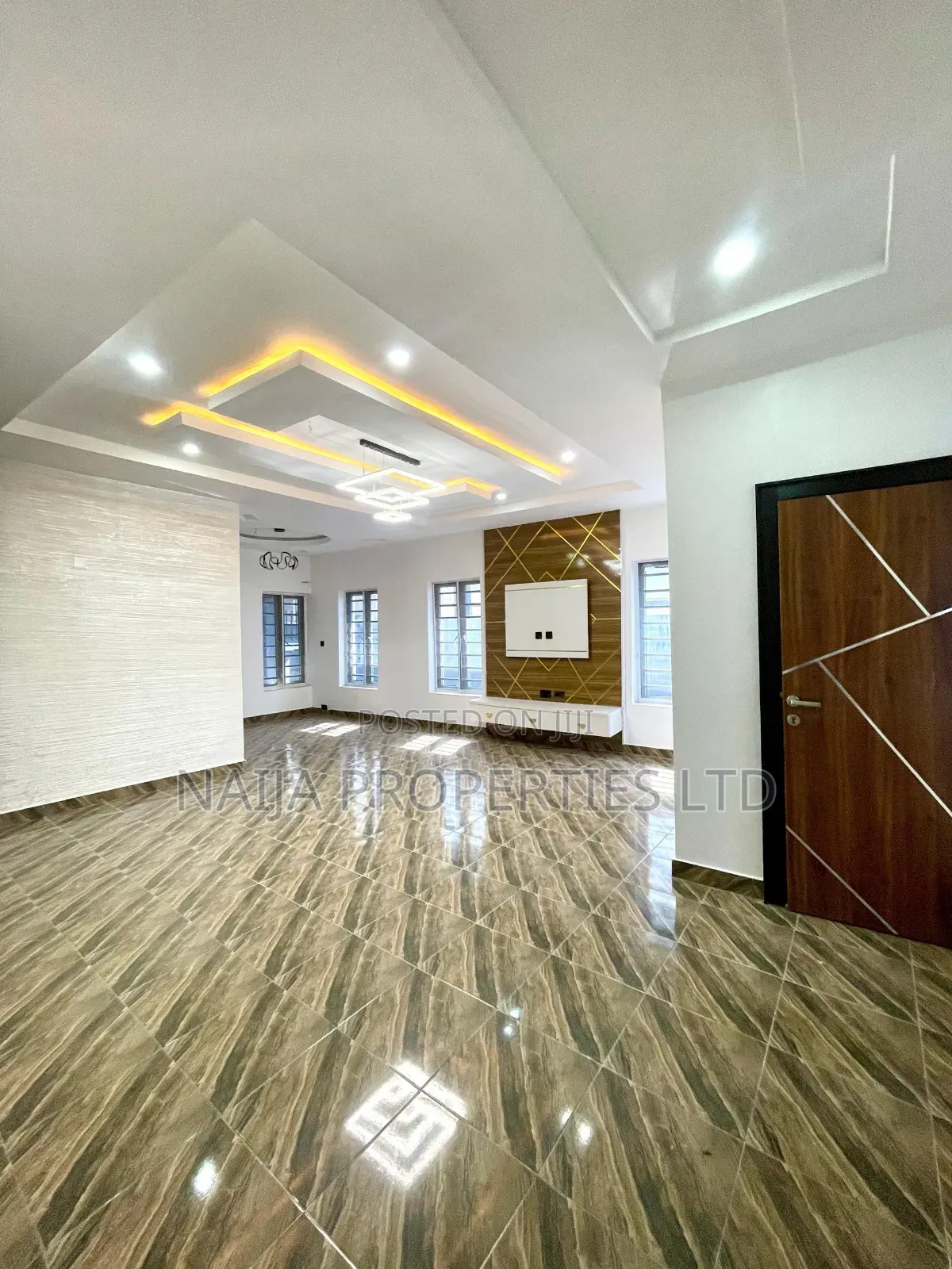 5bdrm Duplex in Ikate, Lekki for sale in Lekki