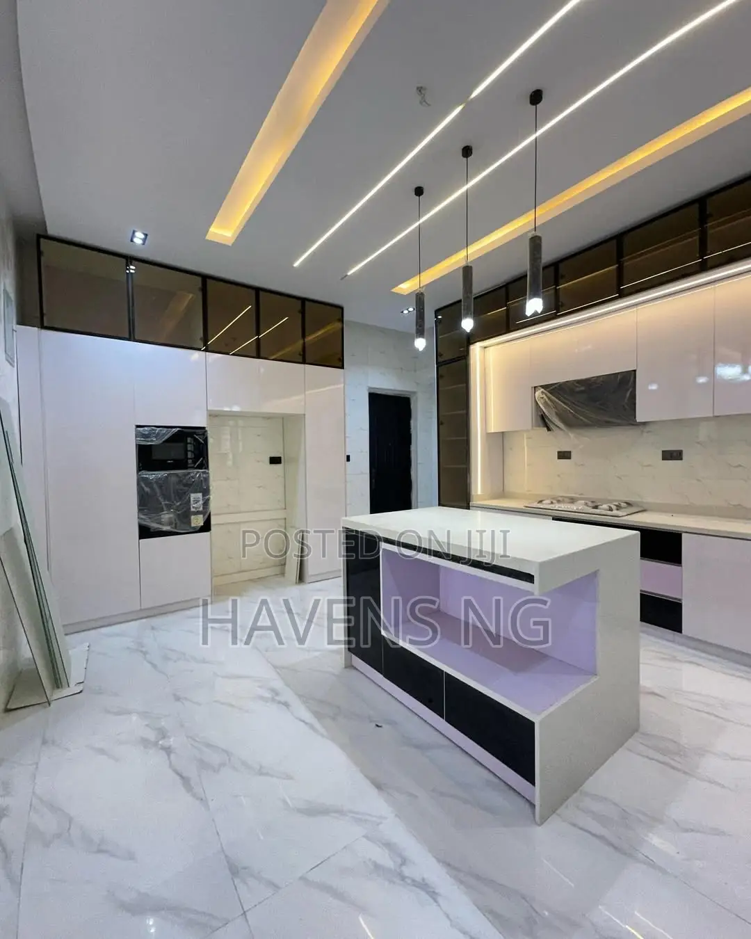 5bdrm Duplex in Lekki Phase 1 for sale in Lekki Phase 1