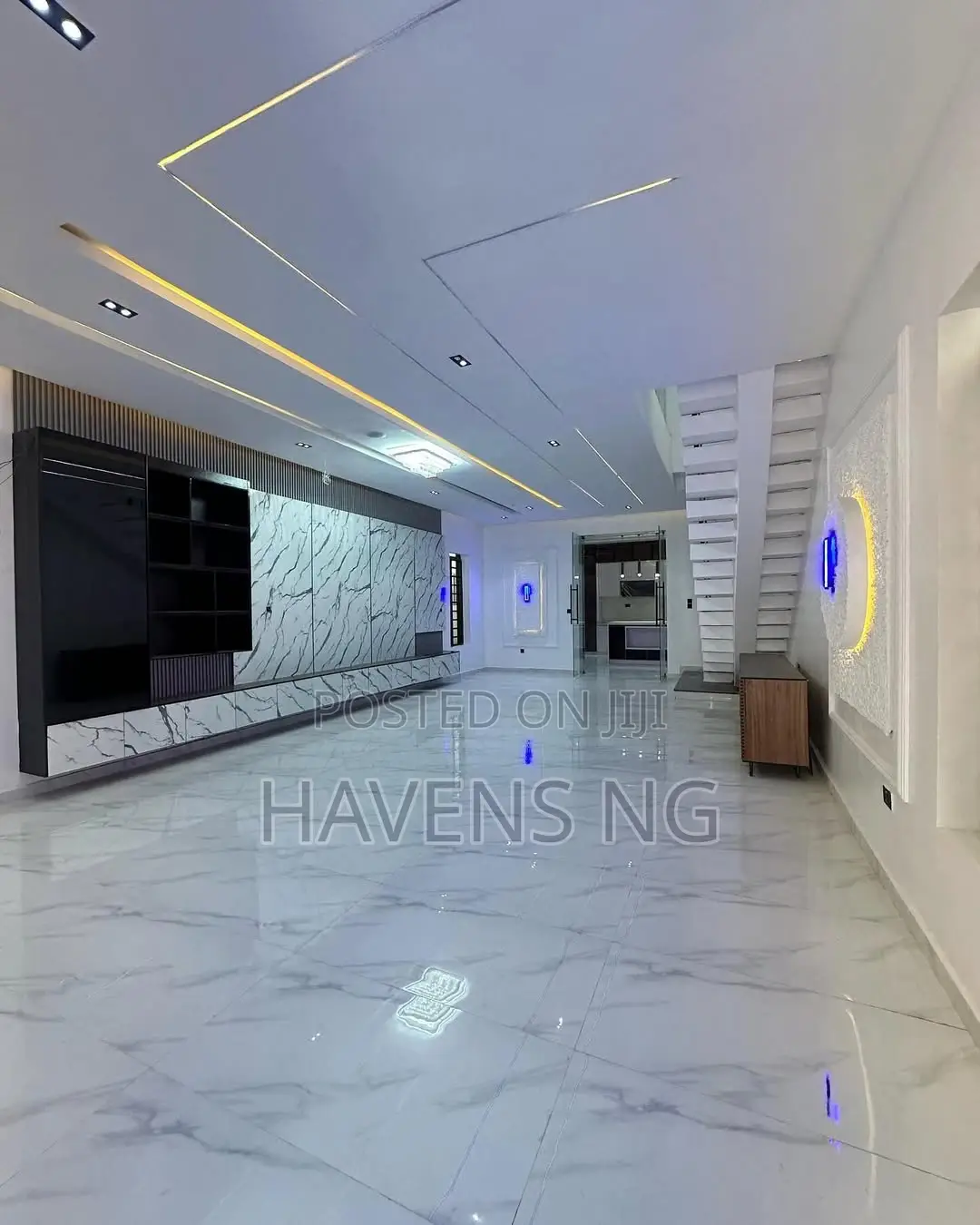5bdrm Duplex in Lekki Phase 1 for sale in Lekki Phase 1