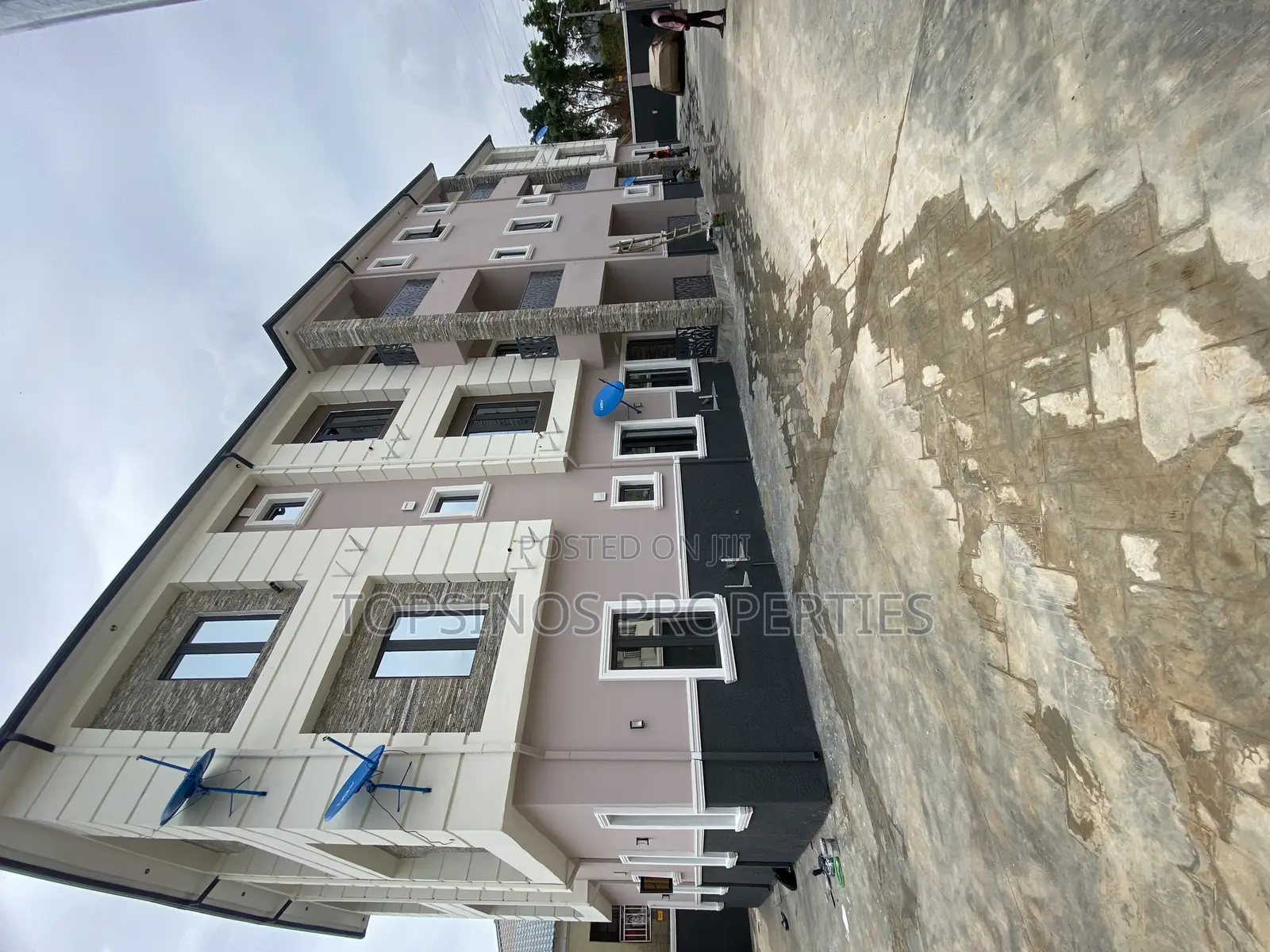 3bdrm Block of Flats in Dawaki for rent in Dawaki