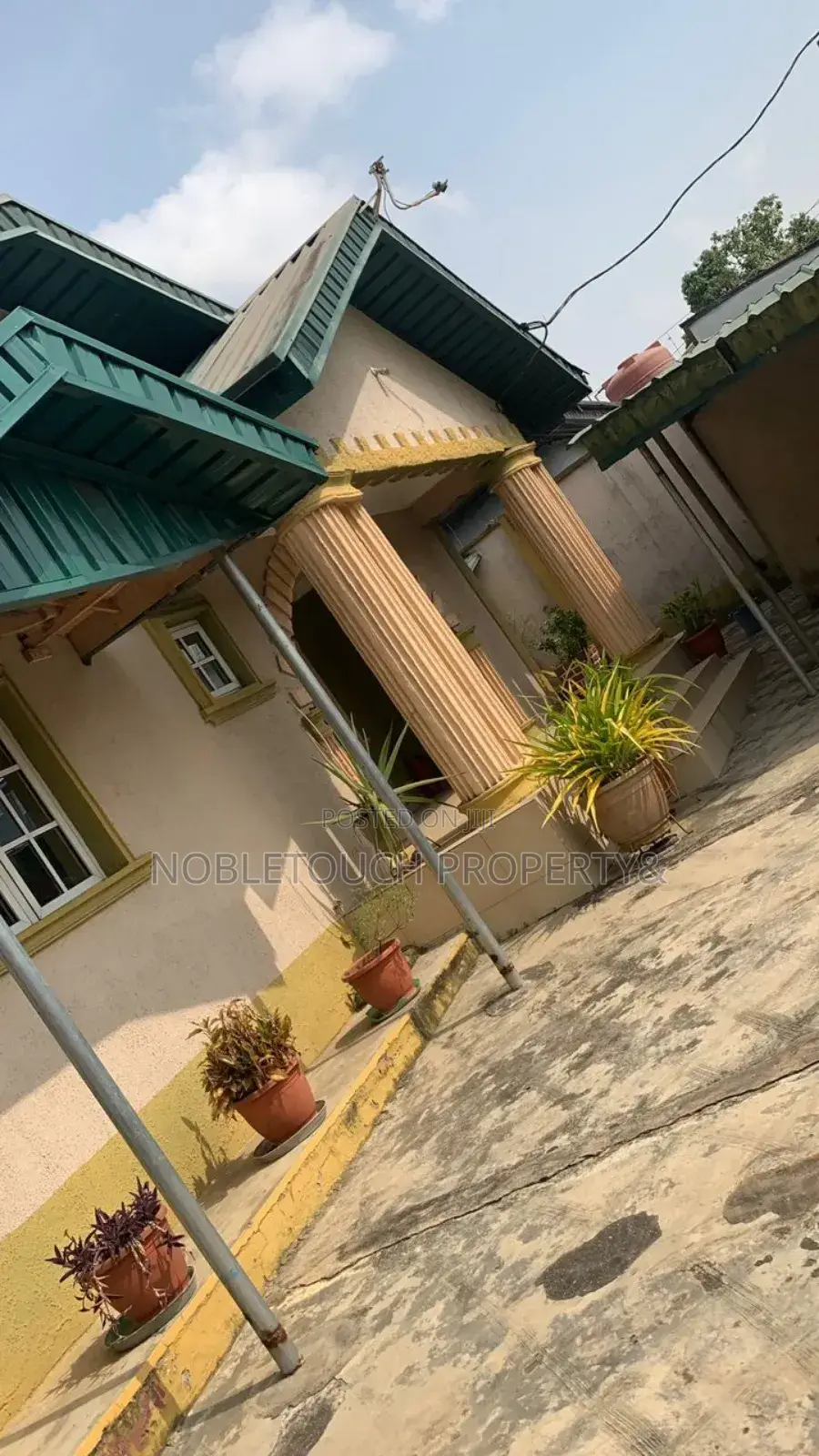 4bdrm Bungalow in Obadore Igando Lasu, Akesan for sale in Akesan