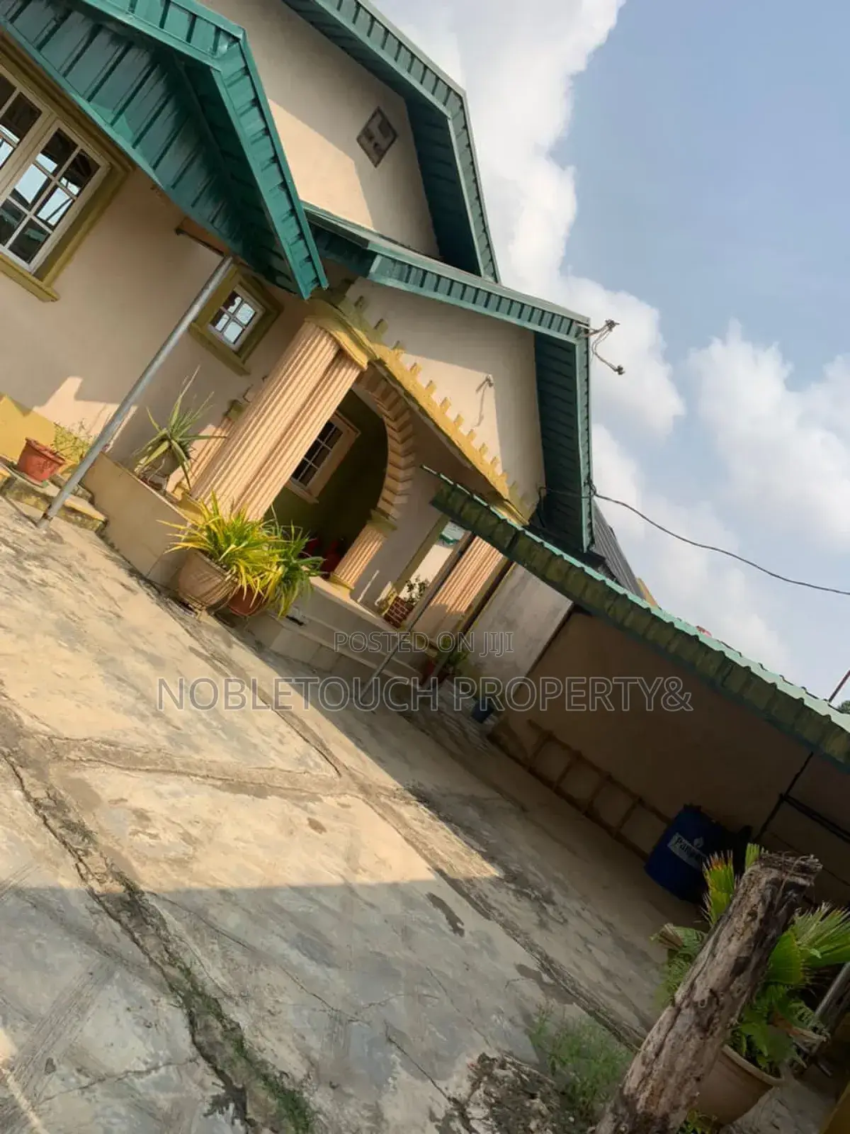 4bdrm Bungalow in Obadore Igando Lasu, Akesan for sale in Akesan