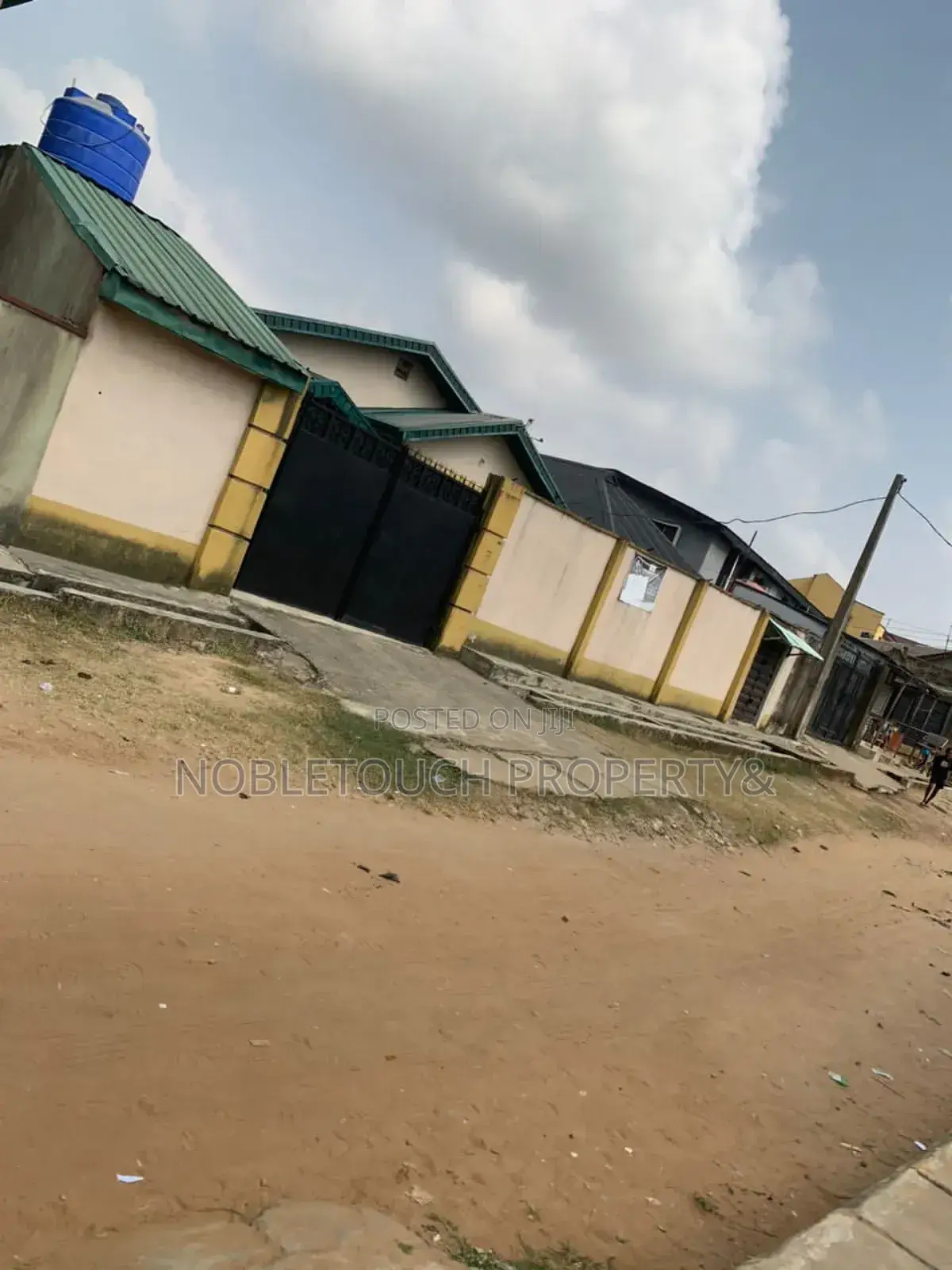 4bdrm Bungalow in Obadore Igando Lasu, Akesan for sale in Akesan