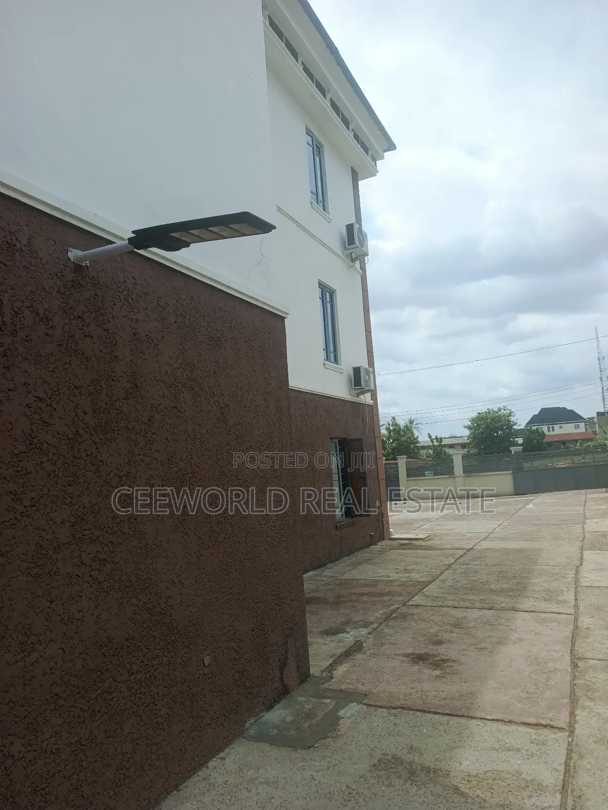 Furnished 3bdrm Apartment in Ologede Estate, Akala Express for rent in Akala Express