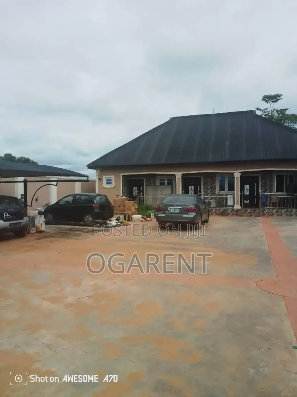1bdrm Room & Parlour in Belosima Hotel, Benin City for rent in Benin City