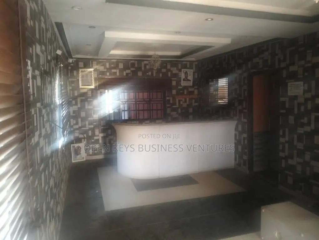 16 Rooms Modern Hotel in Ido