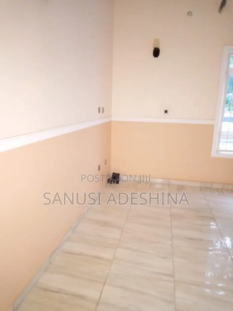 A Very Good Restaurants Place for Sale in Gwarinpa