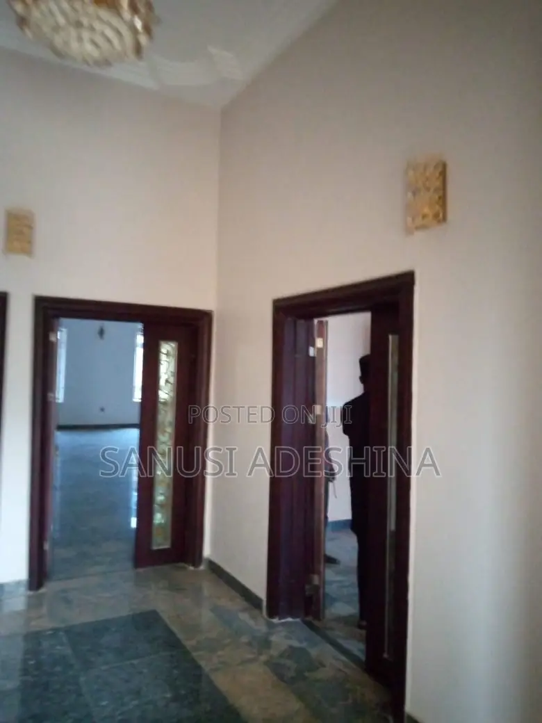 A Very Good Restaurants Place for Sale in Gwarinpa