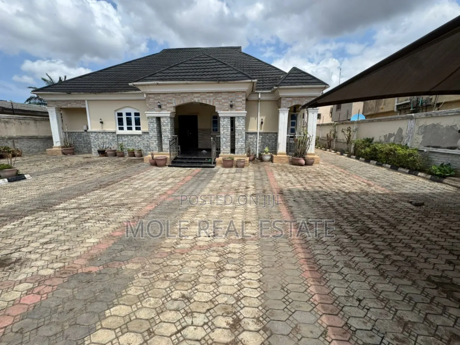 Furnished 4bdrm Bungalow in Governor'S Rd, Governors Road for sale in Governors Road