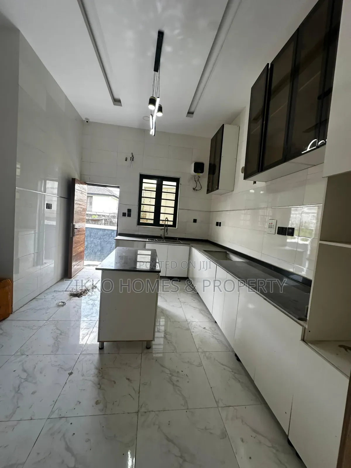 4bdrm Duplex in Ajah for sale in Ajah
