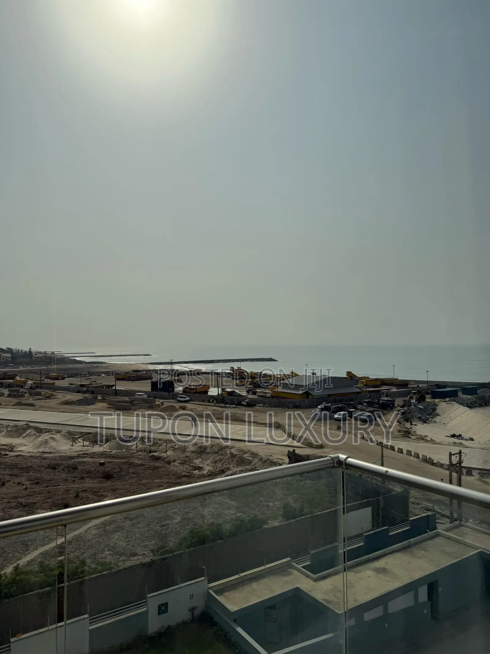 Luxe 1bedroom Seaview/Waterfront With Ps5 in Bluewaters in Lagos State
