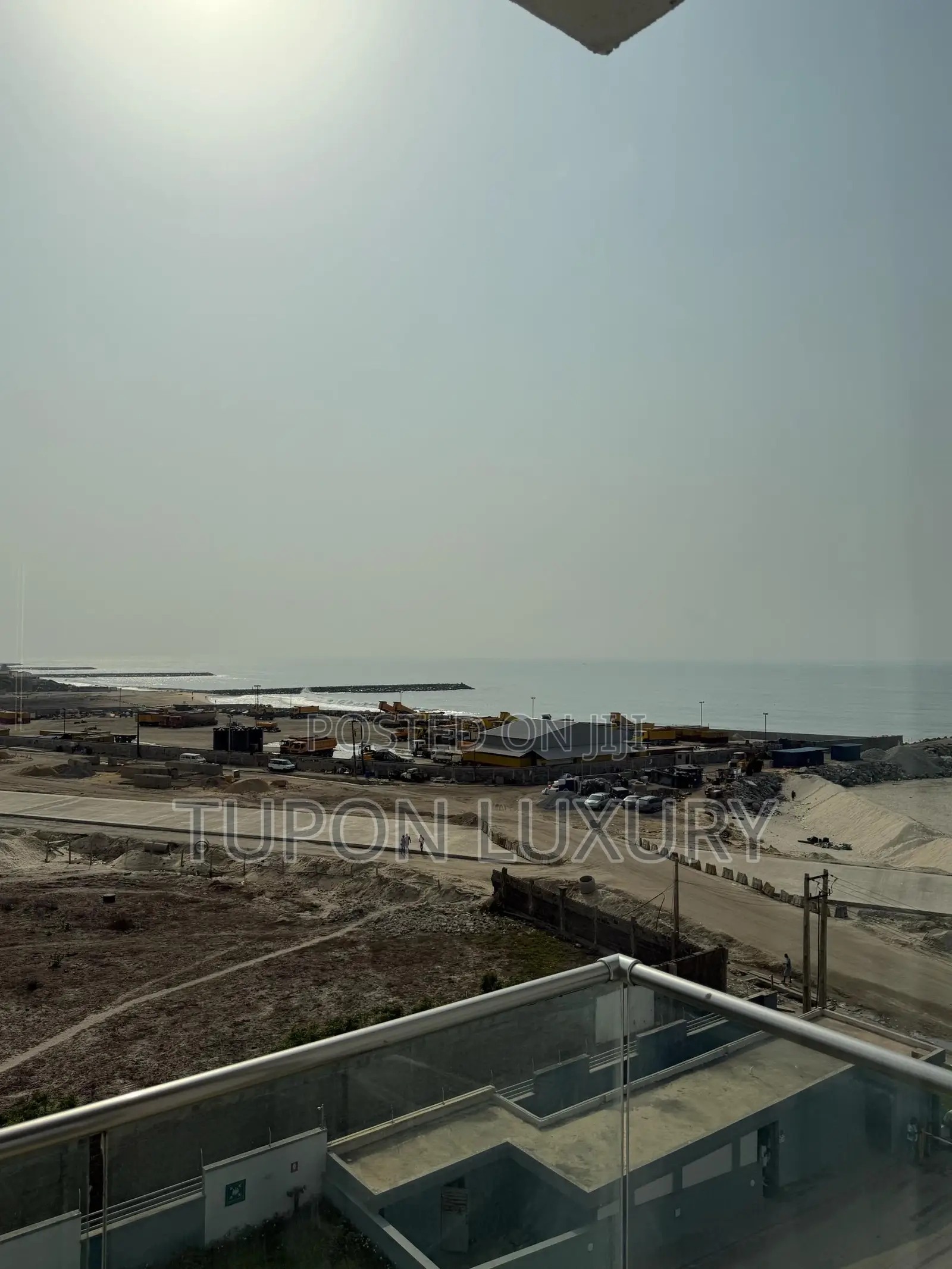 Luxe 1bedroom Seaview/Waterfront With Ps5 in Bluewaters in Lagos State