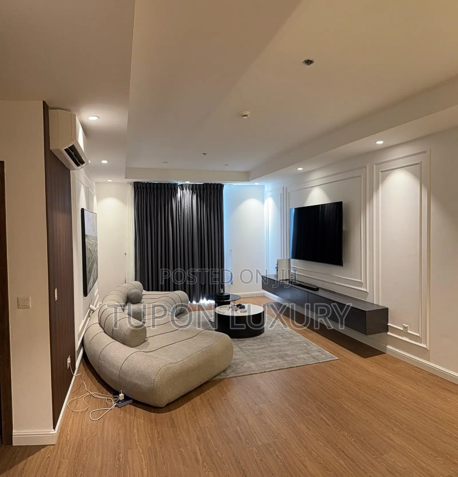 Luxe 1bedroom Seaview/Waterfront With Ps5 in Bluewaters in Lagos State