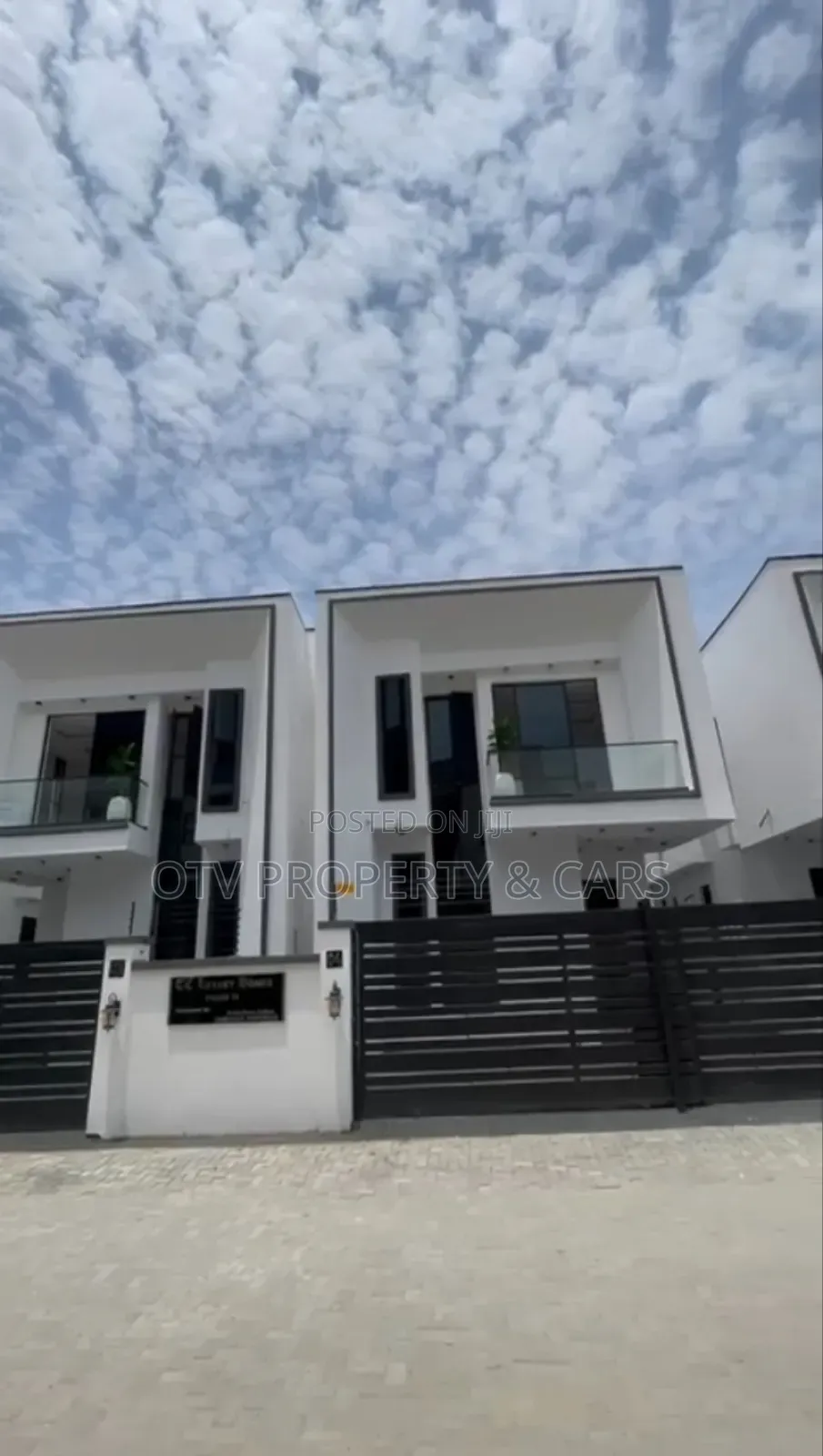 Furnished 4bdrm Duplex in Lekki for sale in Lekki
