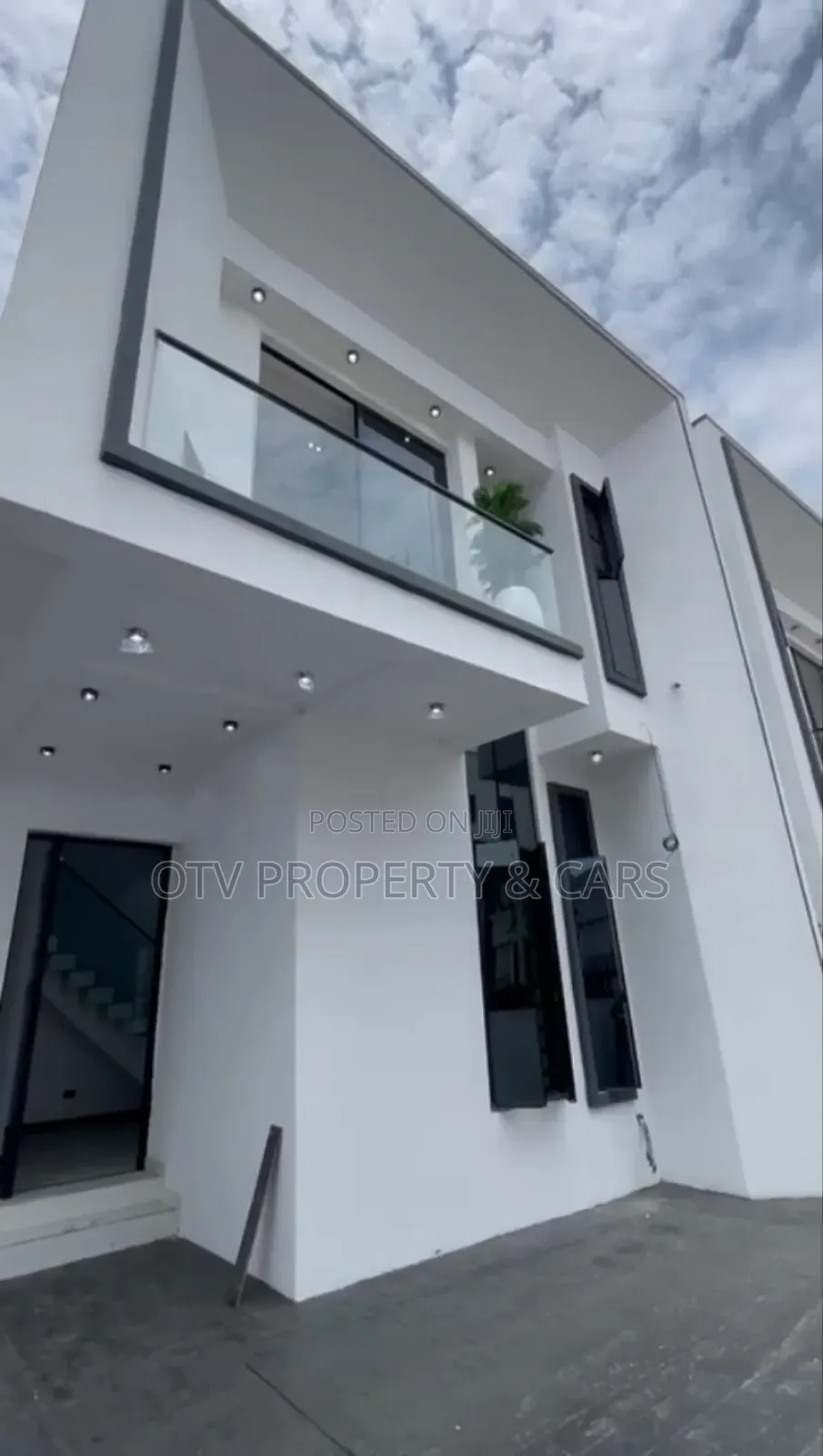 Furnished 4bdrm Duplex in Lekki for sale in Lekki