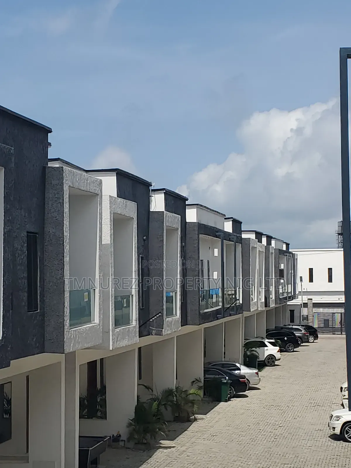 Studio Apartment in Green Court, Ikota for rent in Ikota