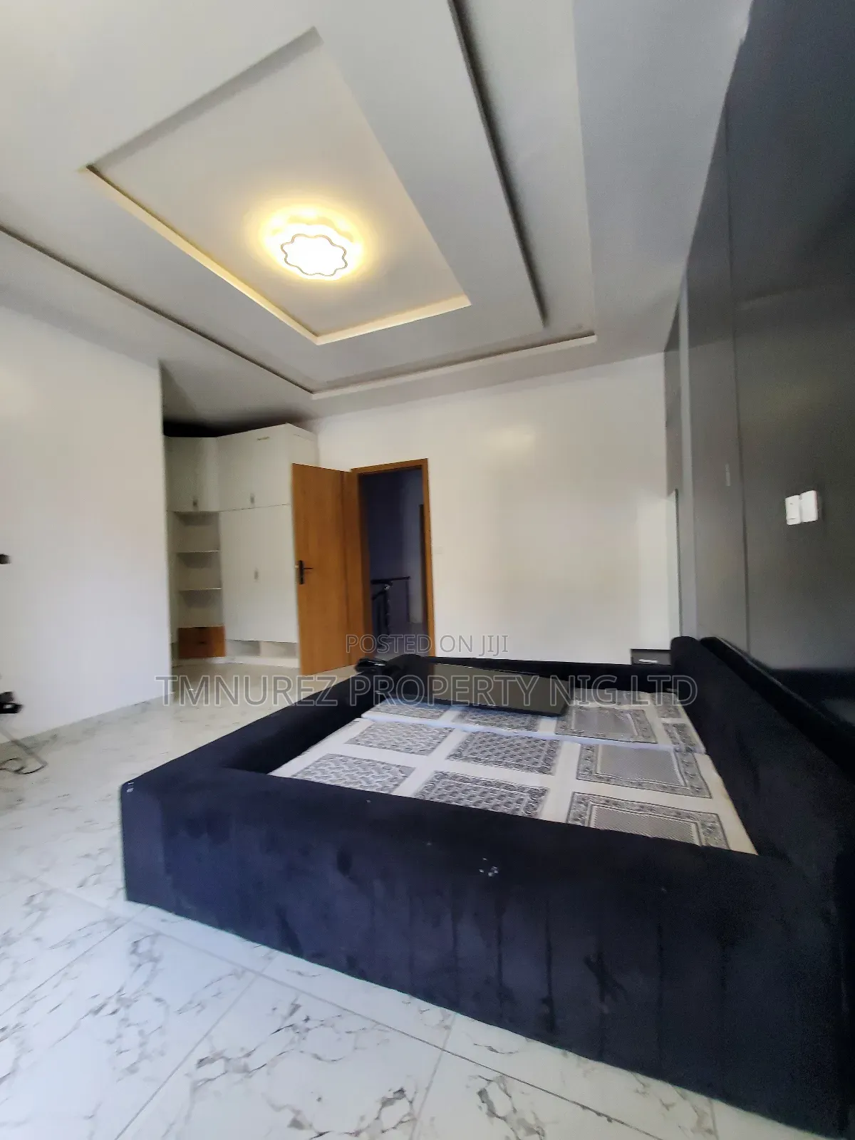 Studio Apartment in Green Court, Ikota for rent in Ikota