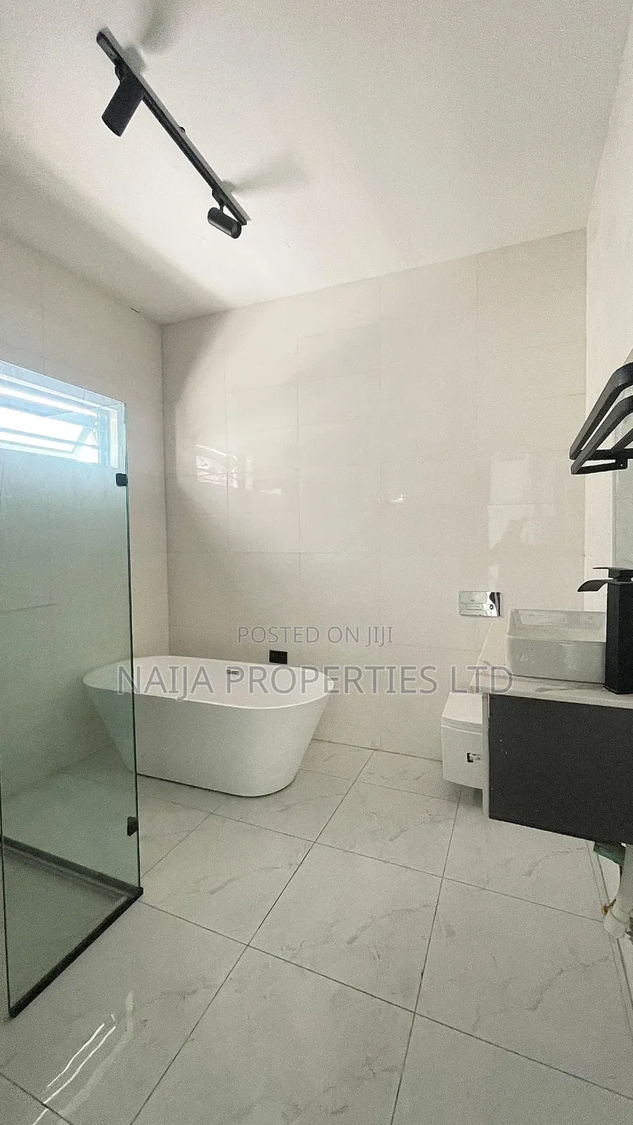 4bdrm Duplex in Idado Estate, Lekki for sale in Lekki