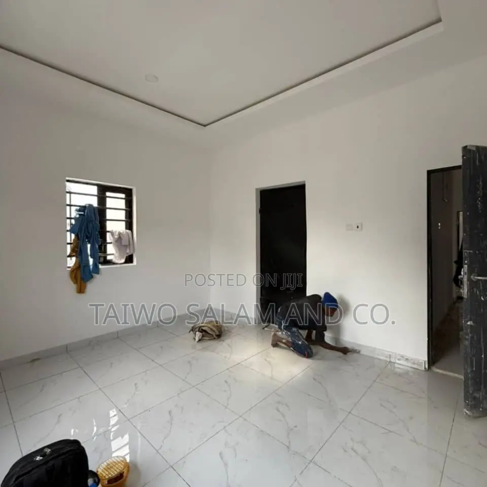 4bdrm Duplex in Akobo for sale in Akobo
