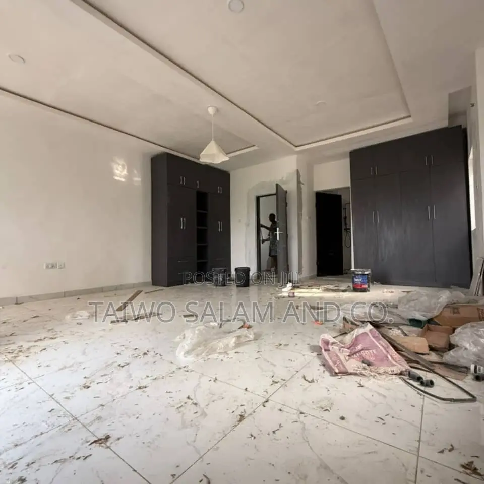 4bdrm Duplex in Akobo for sale in Akobo