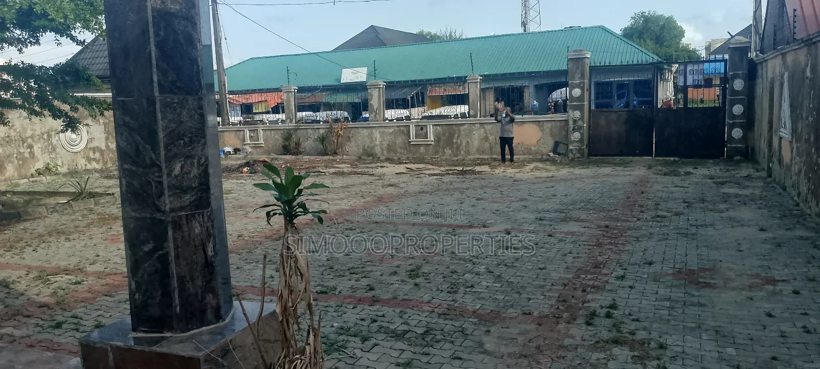 3bdrm Block of Flats in Ogunfayo, Awoyaya for sale in Awoyaya