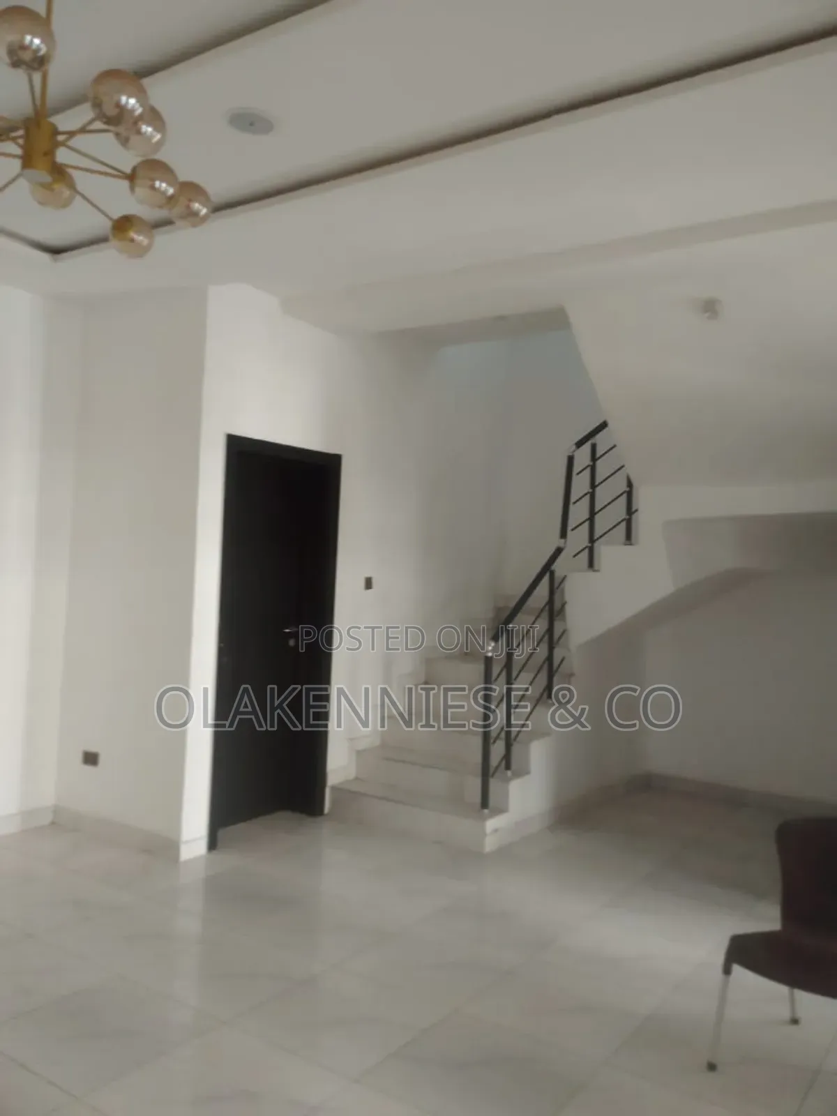 4bdrm Duplex in Alpha Beach, Ikate for sale in Ikate