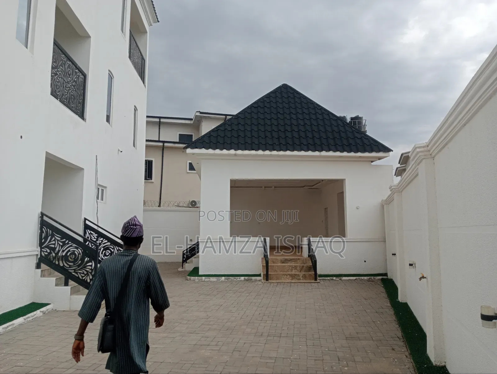 17bdrm Mansion in Asokoro for sale in Asokoro
