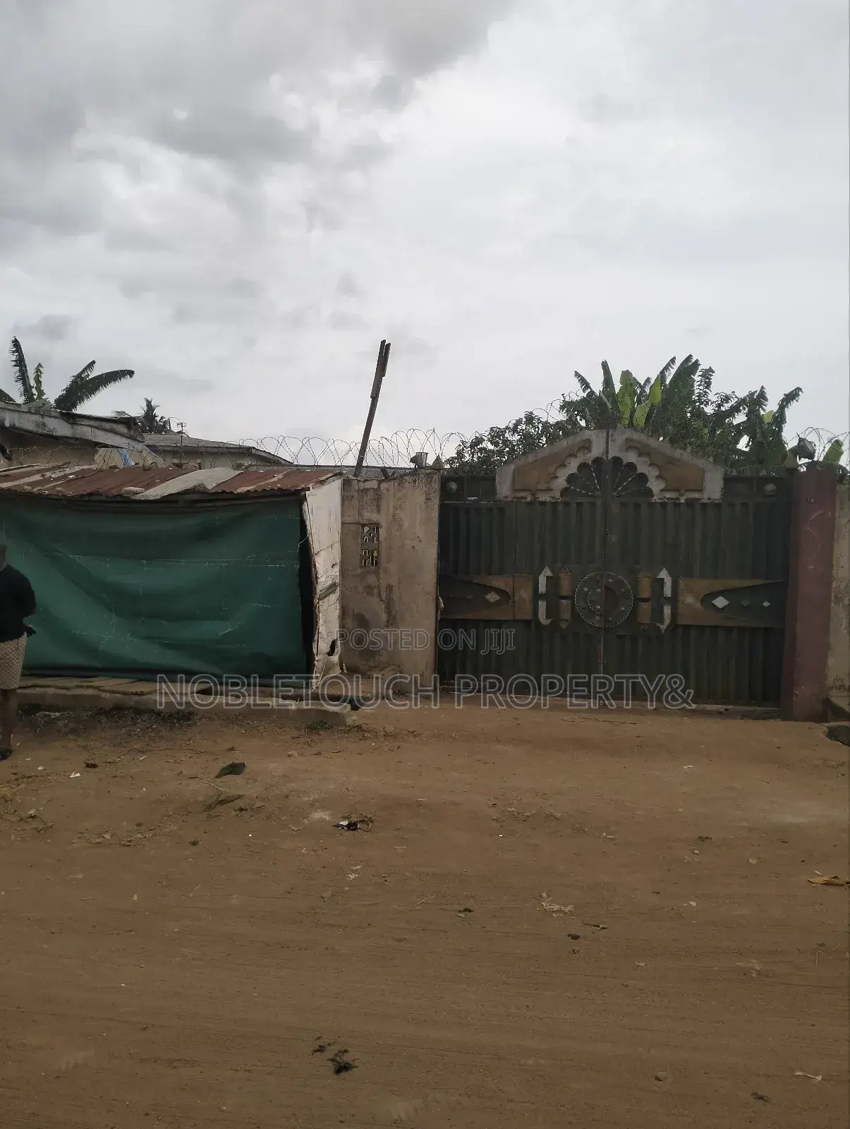 4bdrm Bungalow in Egan Igando Lagos for sale in Egan